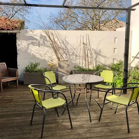 Holiday home Charmante Maison A Sur Sur La Cote Vendeenne