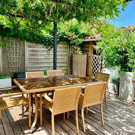 Holiday home Charmante Maison A Sur Sur La Cote Vendeenne Jard-sur-Mer